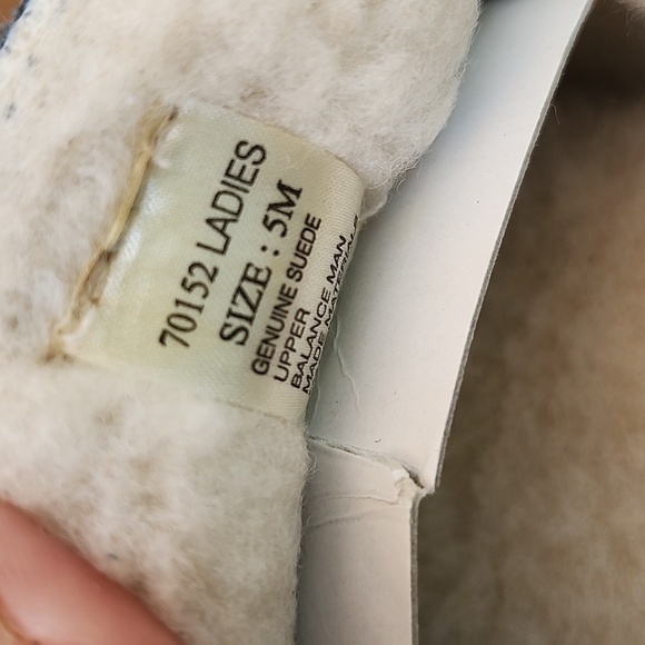 NWOT MAGELLAN WOMEN'S SUEDE INDOOR/OUTDOOR MOCCASINS - Picture 5 of 7